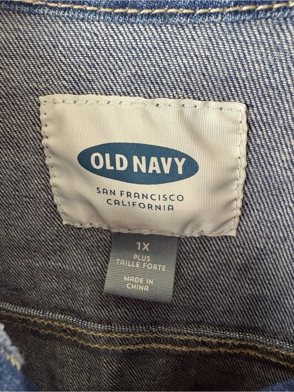 Old Navy Plus Denim Jean Jacket Plus Size 1X EUC - Picture 2 of 8